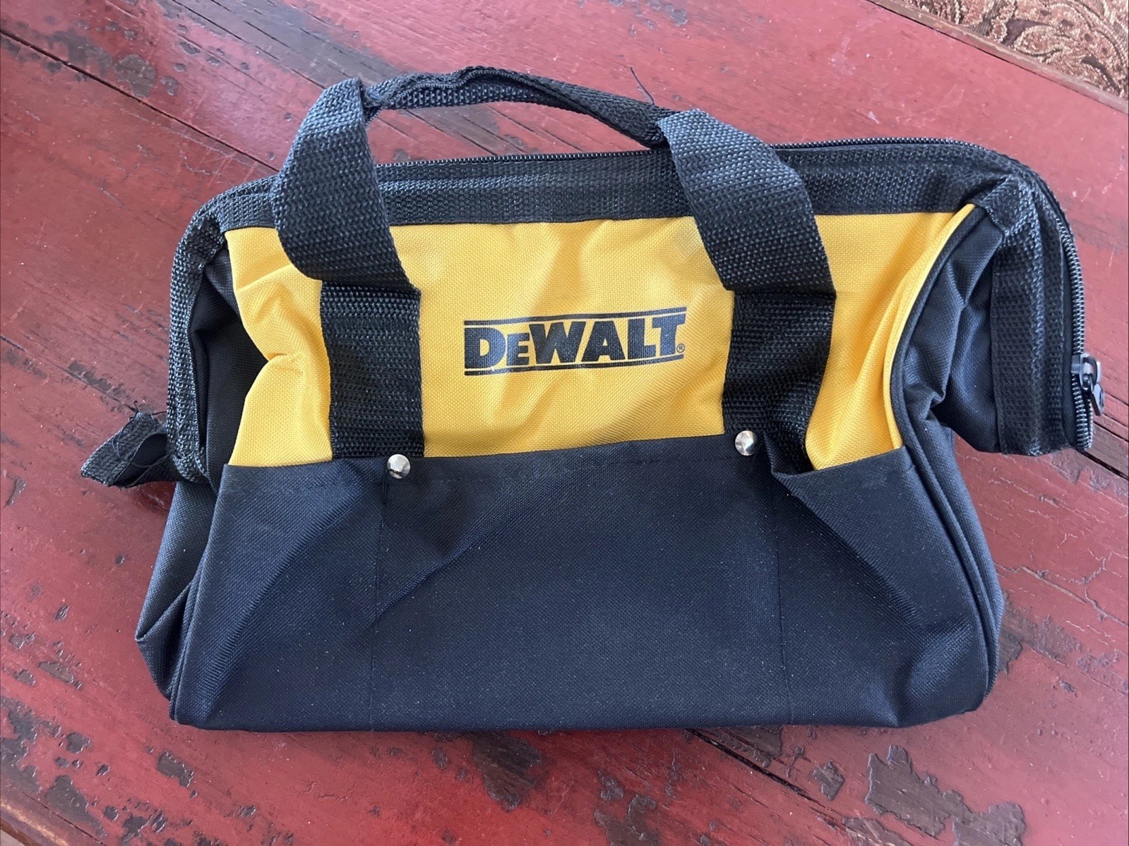 NEW – Dewalt 12” Heavy Duty Ballistic Nylon Tool Charger Bag 12” x 9” x 8” NICE