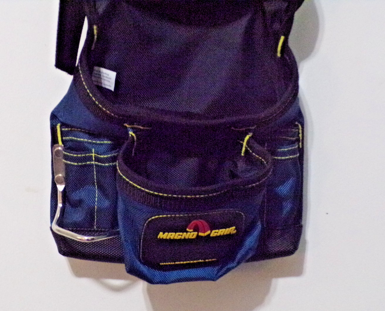 Magnogrip Waist Adjustable Tool Belt 52″ Blue, Black & Yellow-New 12″ x 9″ x 3″