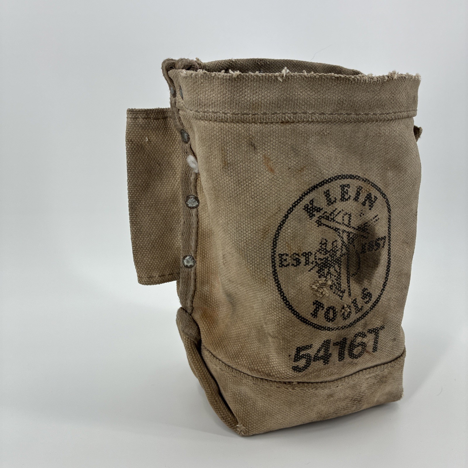 Klein Tools Bag 5416T Bull Pin Bolt Pouch Canvas Rivets Distressed