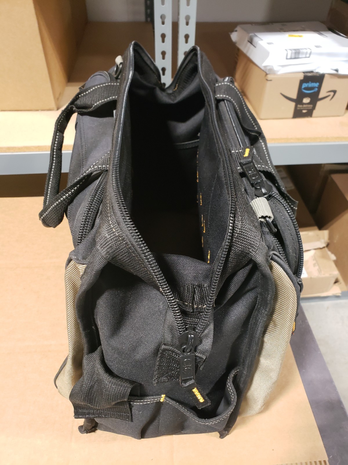 Custom Leathercraft CLC 1539 Multi-Compartment 50 Pocket Tool Bag, NEW