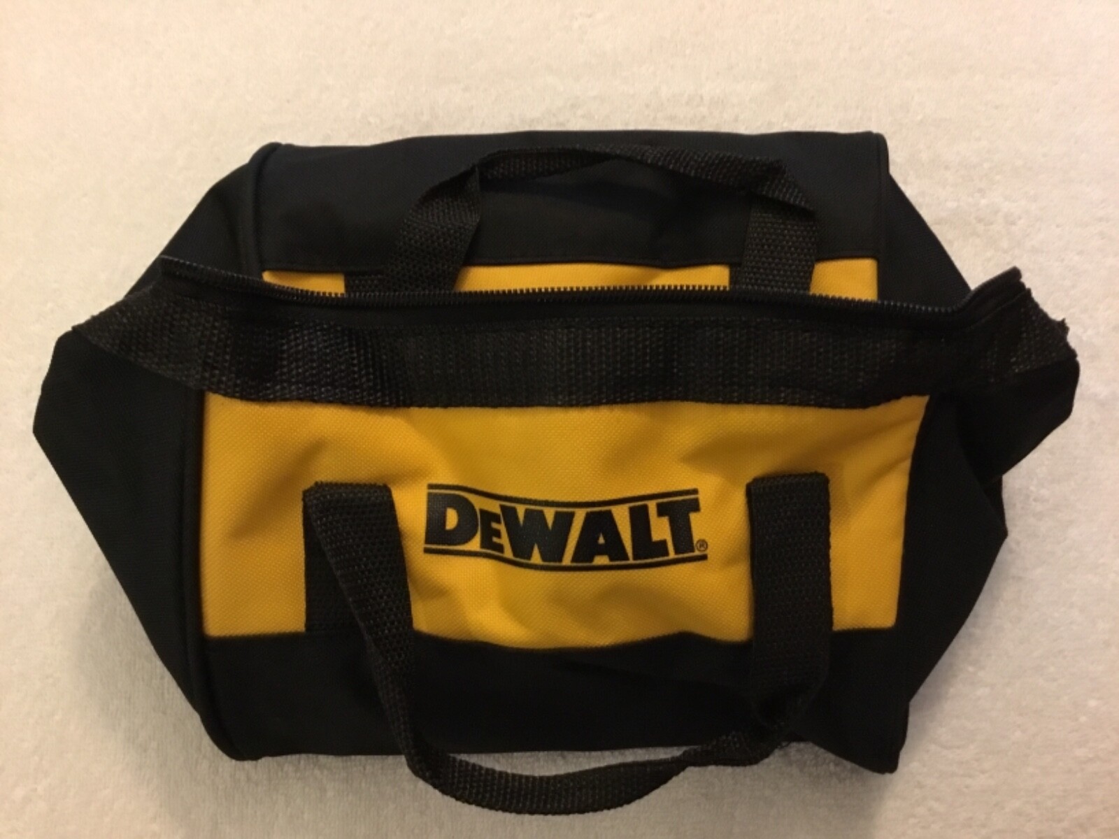 New Dewalt 9” Heavy Duty Nylon Tool Bag 9” x 9” x 8”