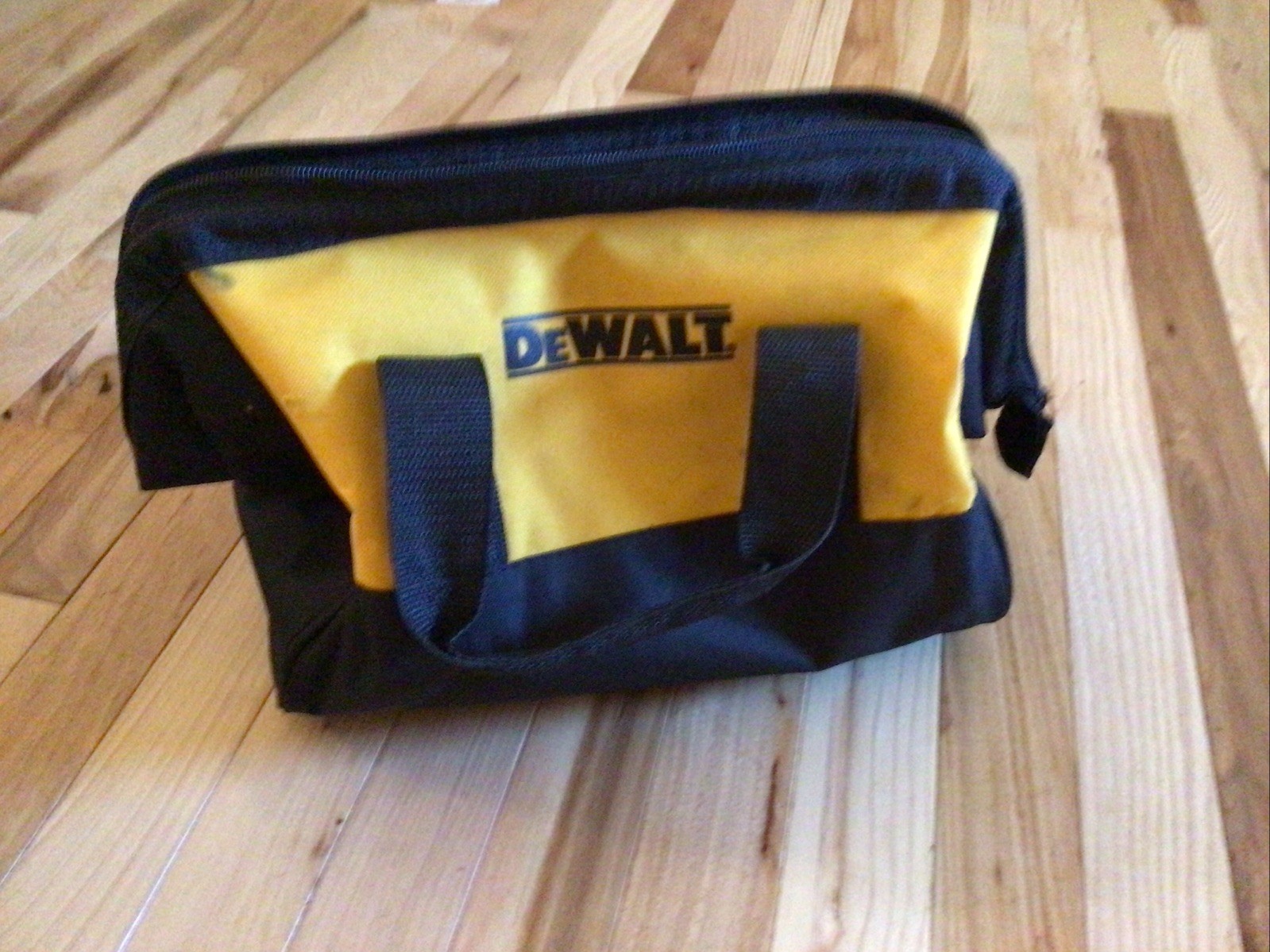 DeWalt 11x9x7 Small Heavy Duty Nylon Canvas Contractor Tool Bag Case Wyz