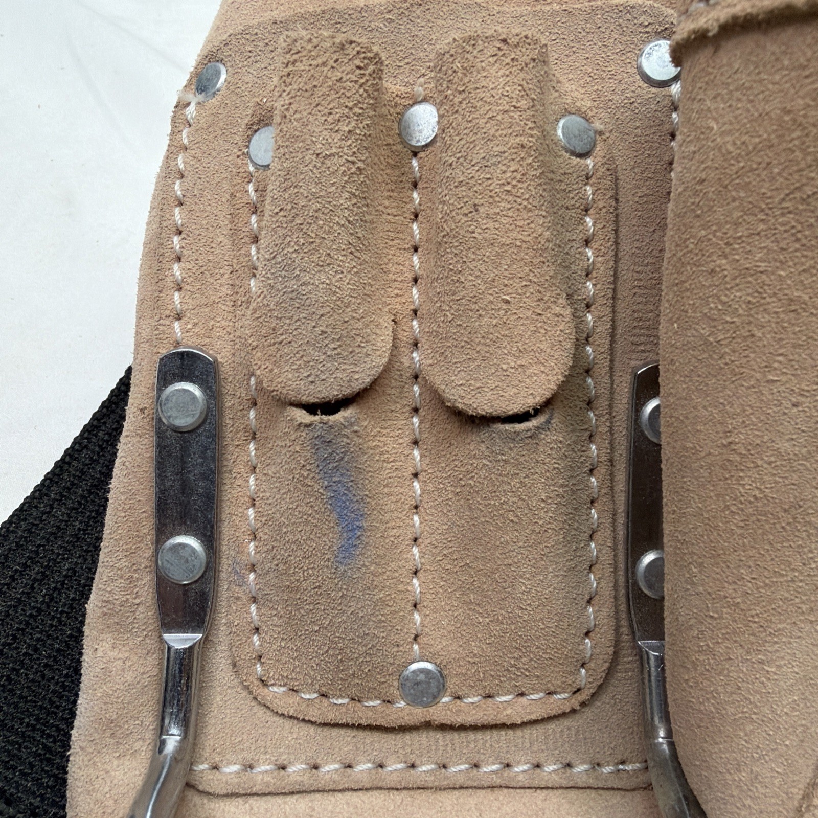 Masterforce Tool Belt Heavy Suede Leather Clip Belt 5 Pocket Apron W/ 2 Hammer