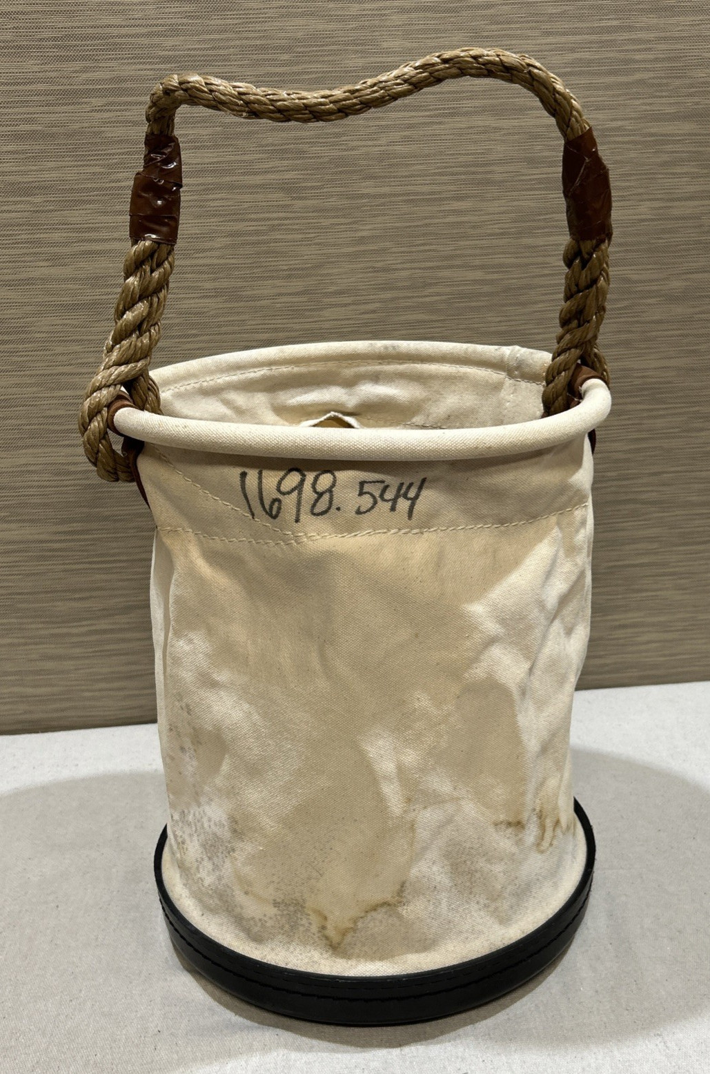 Klein Tools #5109 Canvas 14″ Bucket-Wide Mouth-Reinforced Bottom-Rope Handle-006