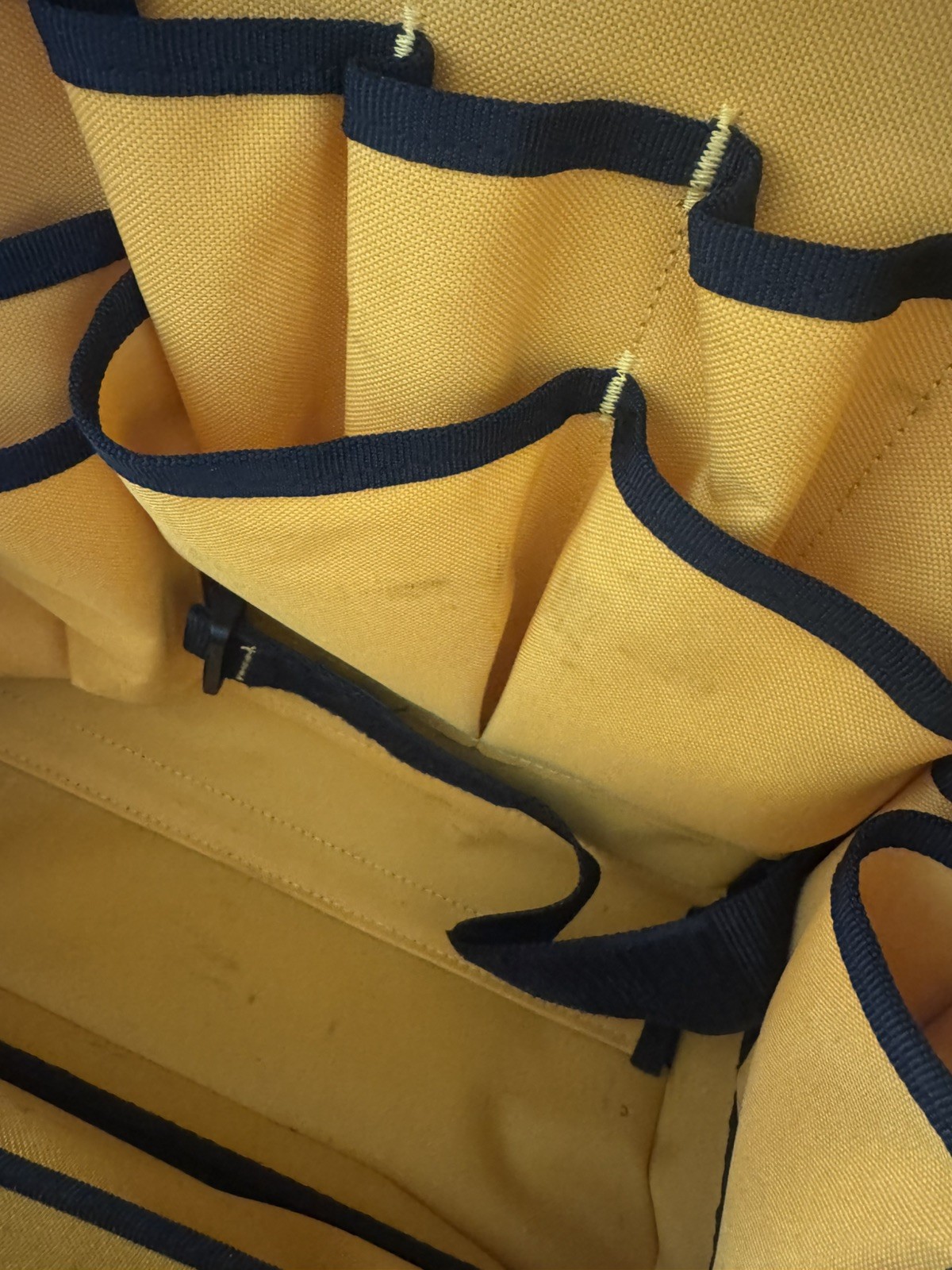 DeWALT PRO Durable Denier Fabric Backpack DWST560102 w/ 43 Pockets USED once