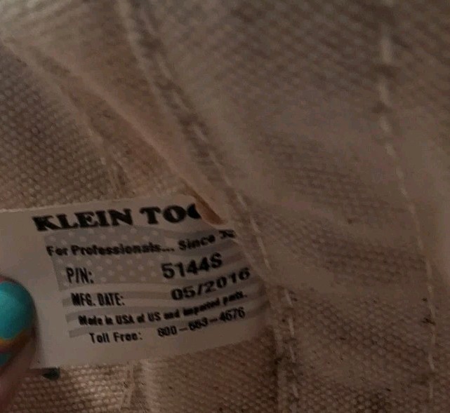 Klein Tools 5144S Oval Bucket with 15 Interior Pockets