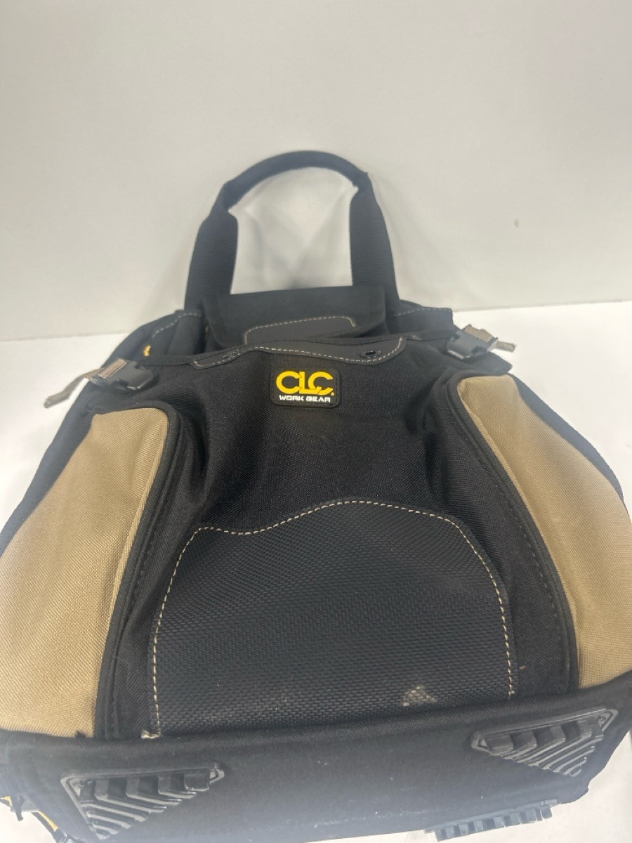 CLC 7.5″-16″ 44 POCKET TOOL BAG TAN,BLACK (P20035631)