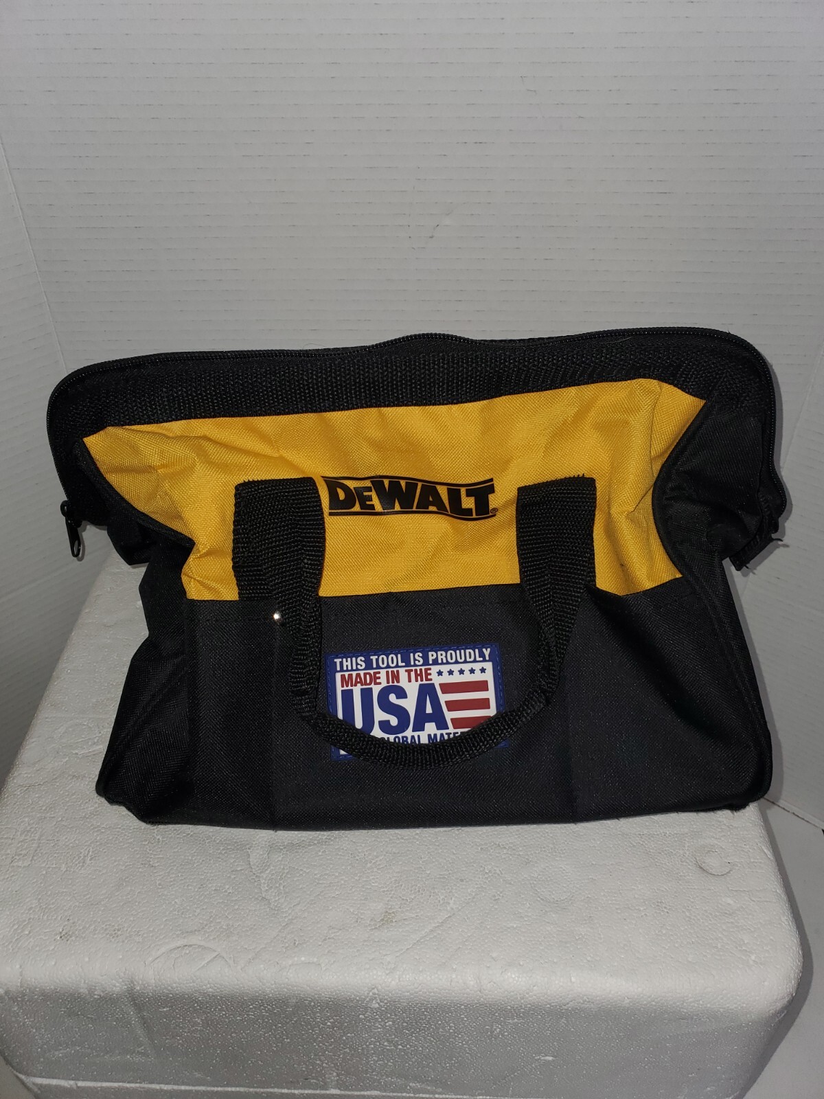 DEWALT Heavy Duty Nylon Small Tool Bag Tote Bag 12″ x 8″ x 7″ #N737420 USA 🇺🇸