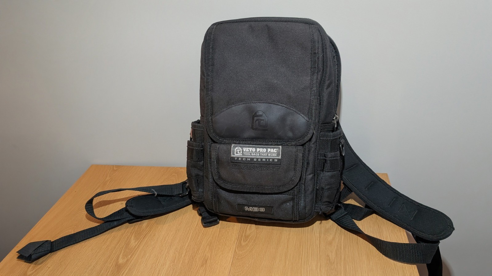 VetoProPack MB3 Black Out Tool Bag w/Removable Backpack Straps