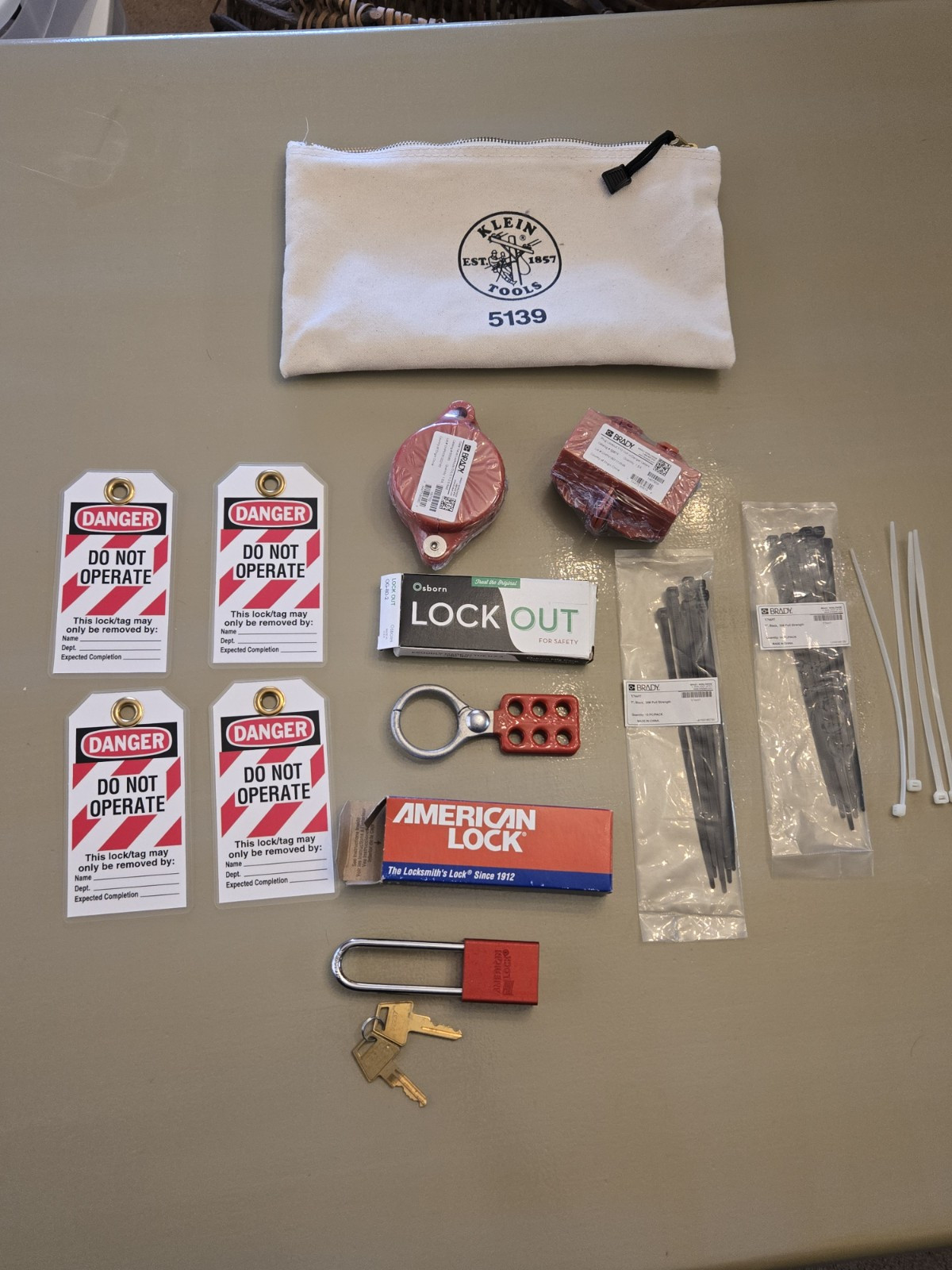 Klein Tool Bag 5139 With Locout Tag Out