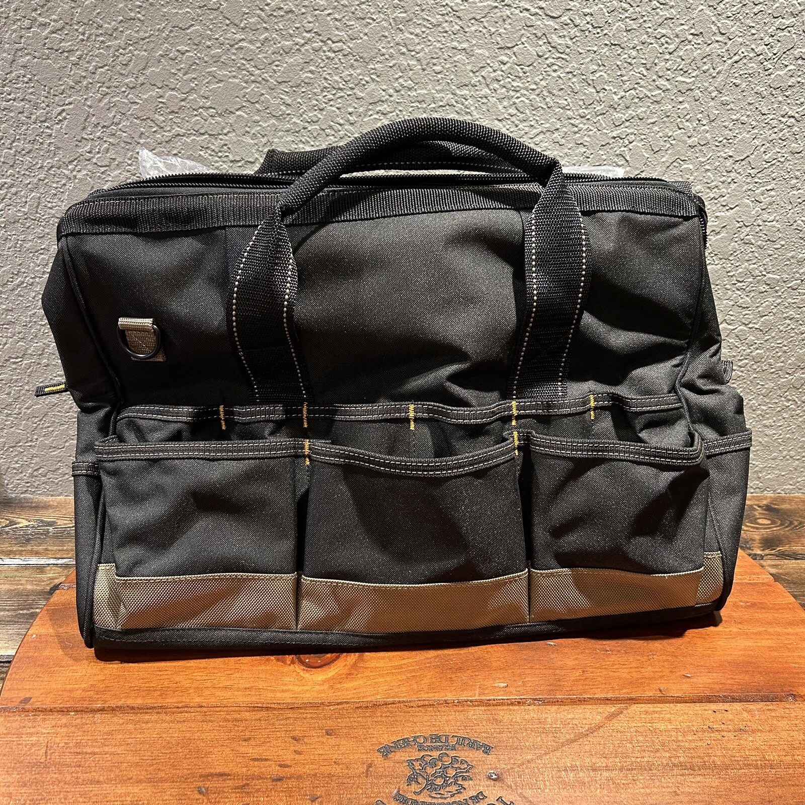 CLC Work Gear Tool Bag w/ Top Tray (New)