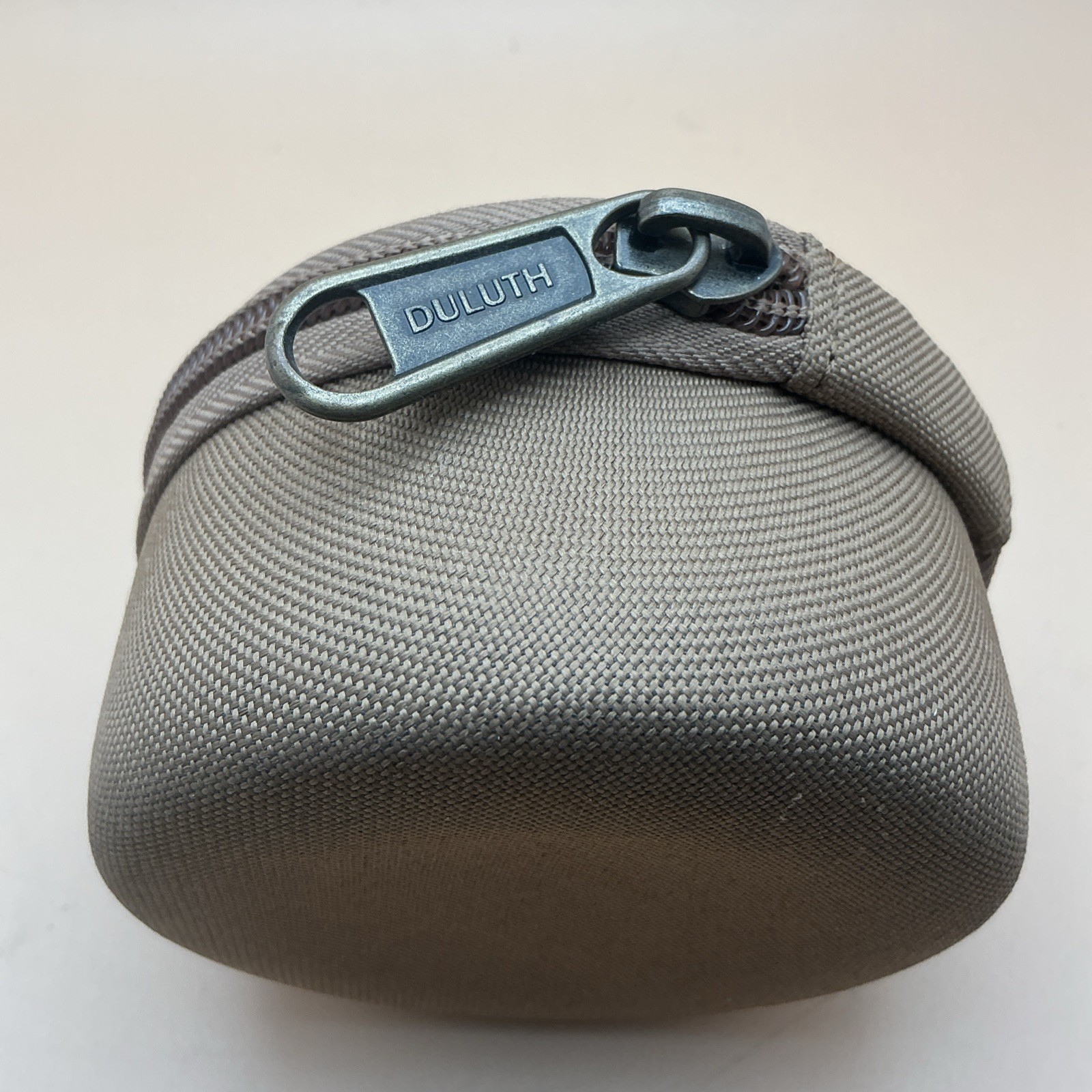Duluth Trading Co Fire Hose Canvas Round 4” Small Parts Organizer Zip Case Tan