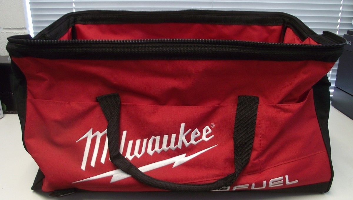 Milwaukee 902033036 22 inch Tool Bag – Red