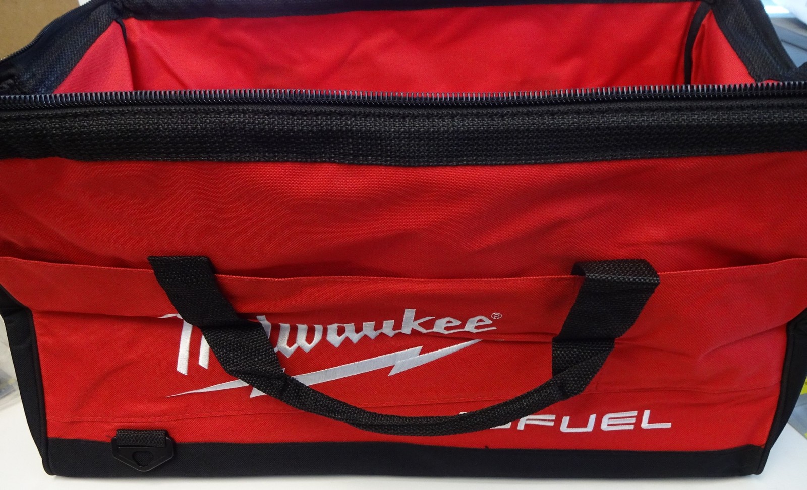 Milwaukee 50-55-3565 M18 Fuel Heavy Duty Soft Side Contractor Bag 22″ x 12″ x 12