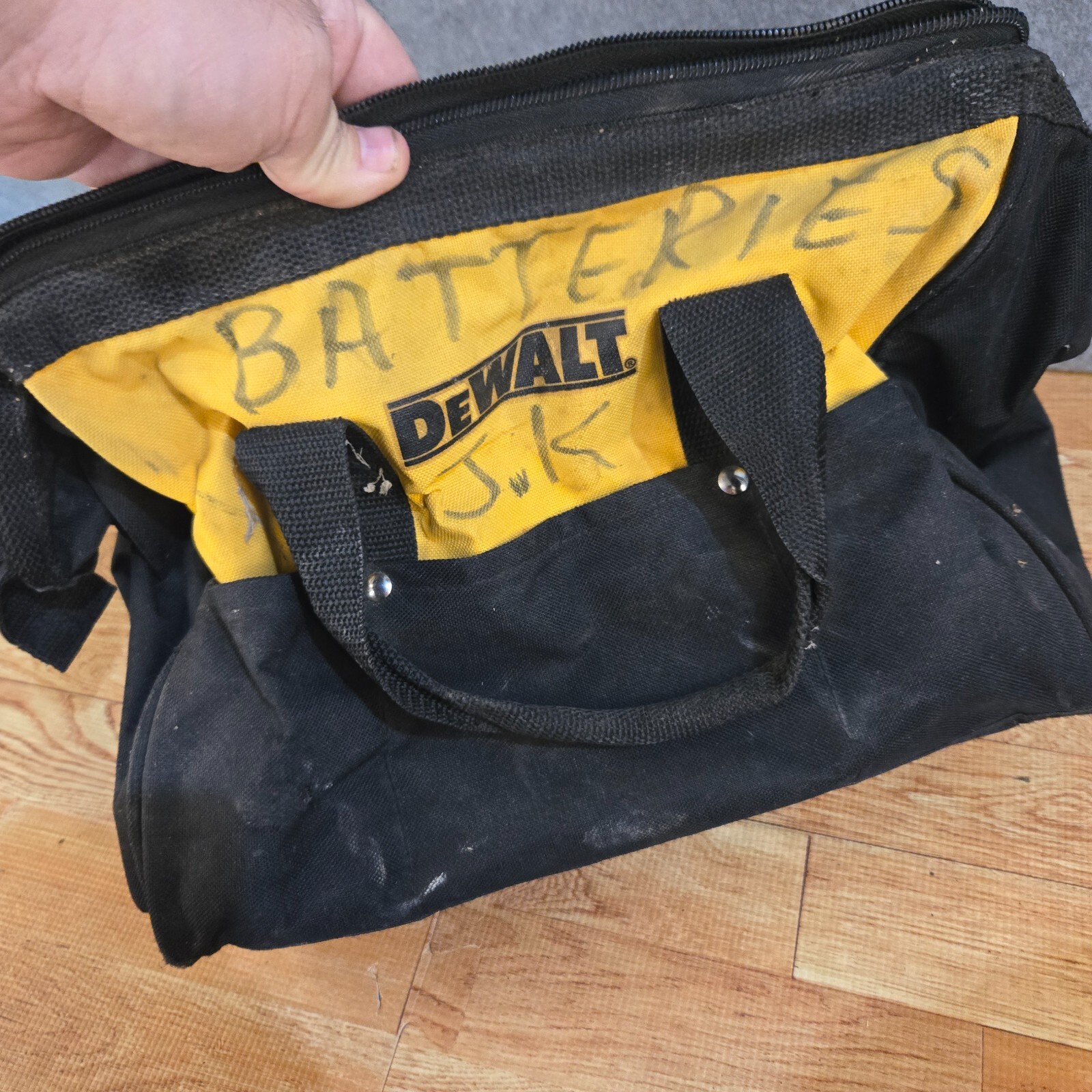 DEWALT DCK019 Tool Bag About 13″ x 9″ x 8″