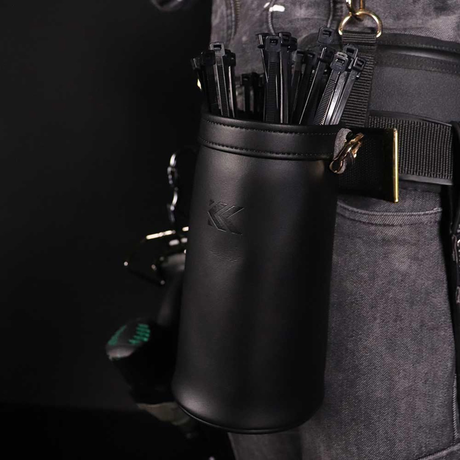 Fujiya AB-51BG Screw Bolt Pouch Large Black Gold Light PU Leather Series Japan
