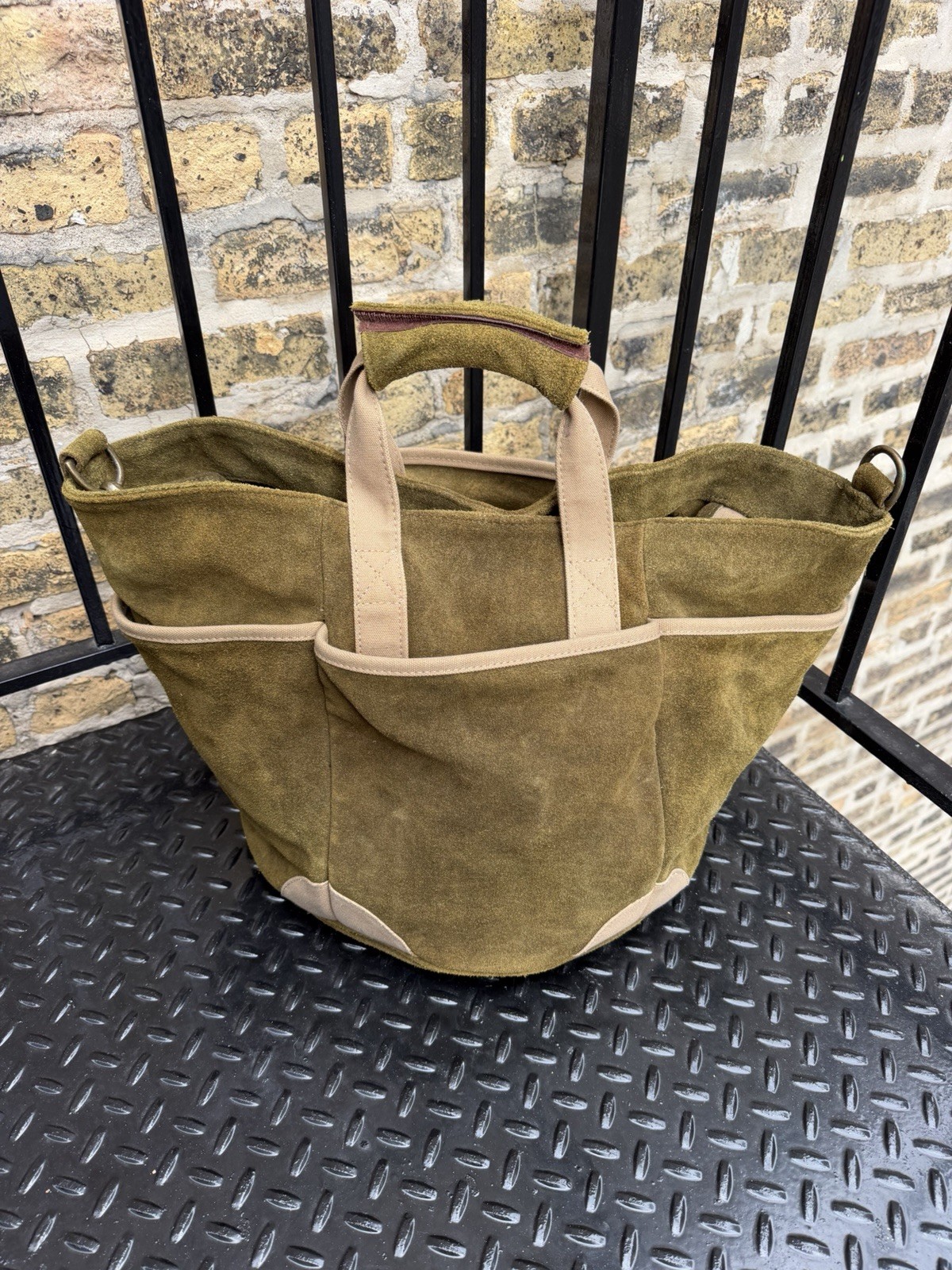 Smith & Hawken Premium Suede Leather Gardening Tool Bag w/ Shoulder Strap Green