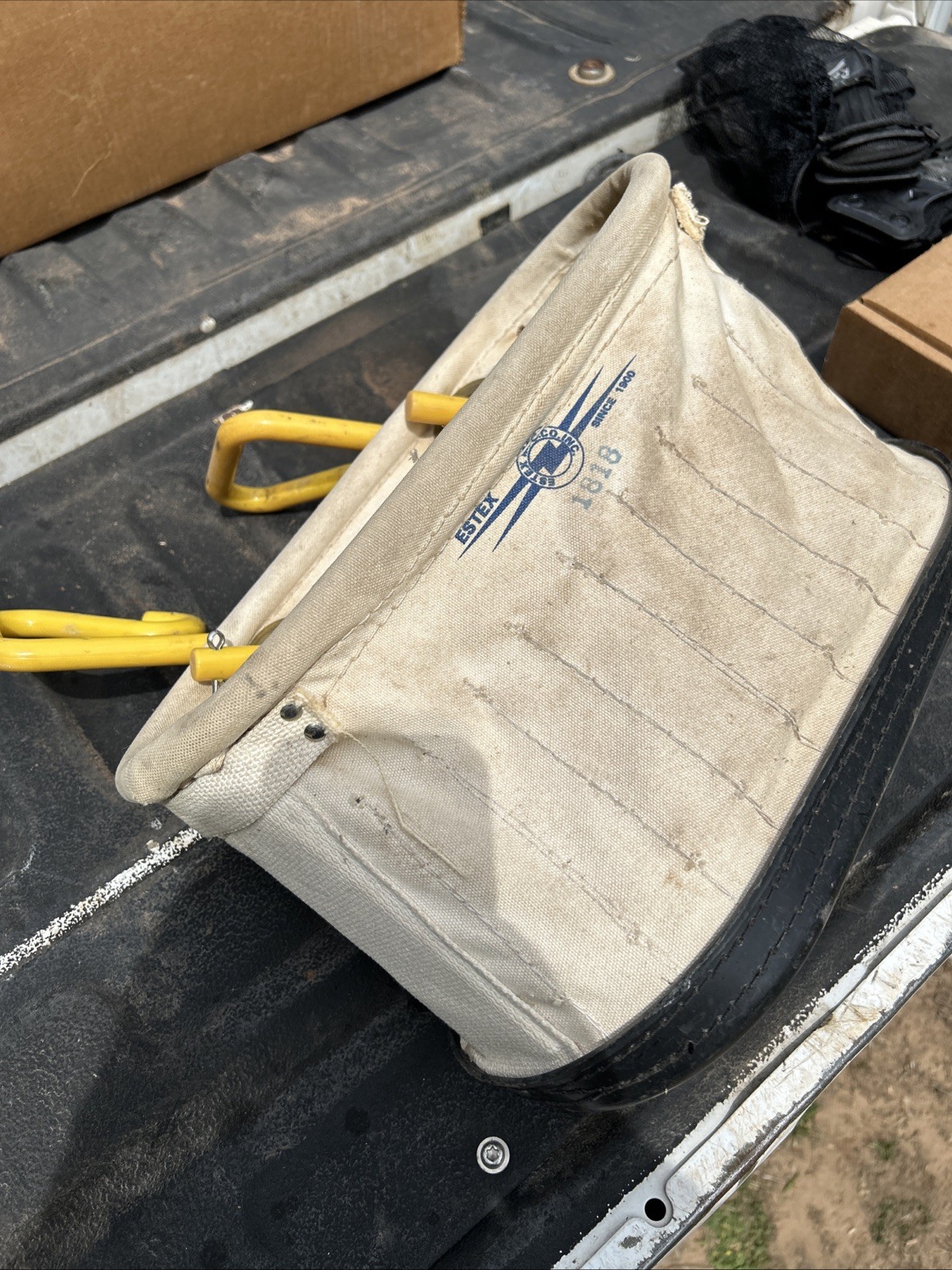 Estex 1818 Aerial Oval Canvas Tool Bucket With Hooks