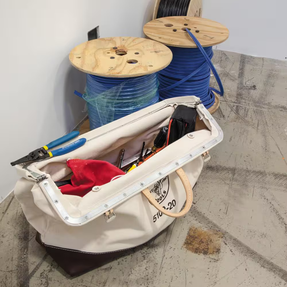20 In. Canvas Tool Bag