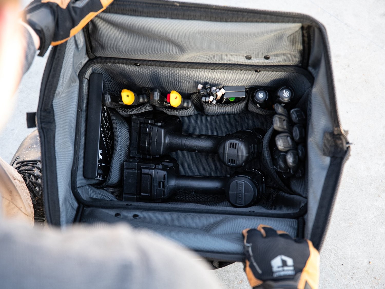 ToughBuilt ClipTech Series–16″ Heavy-Duty Massive Mouth Tool Bag