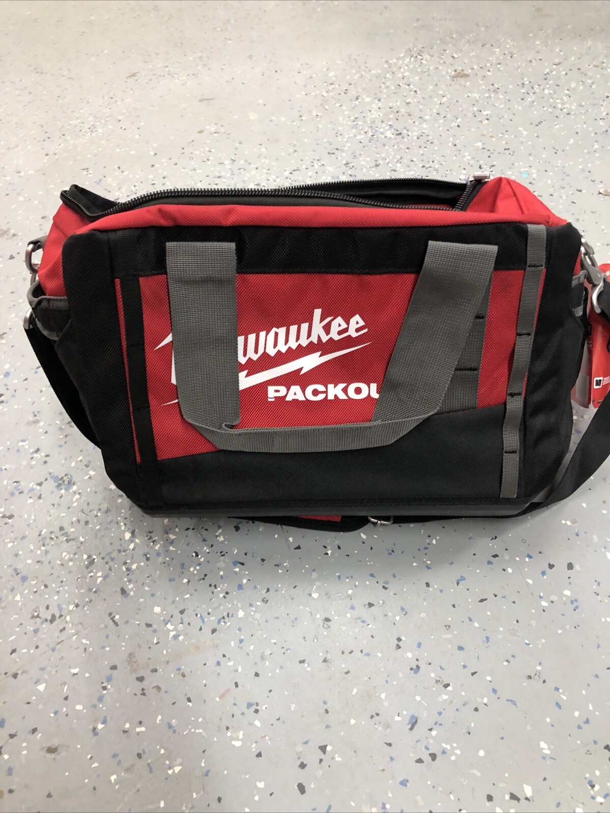 Milwaukee 48-22-8321 Tool Bag – Red