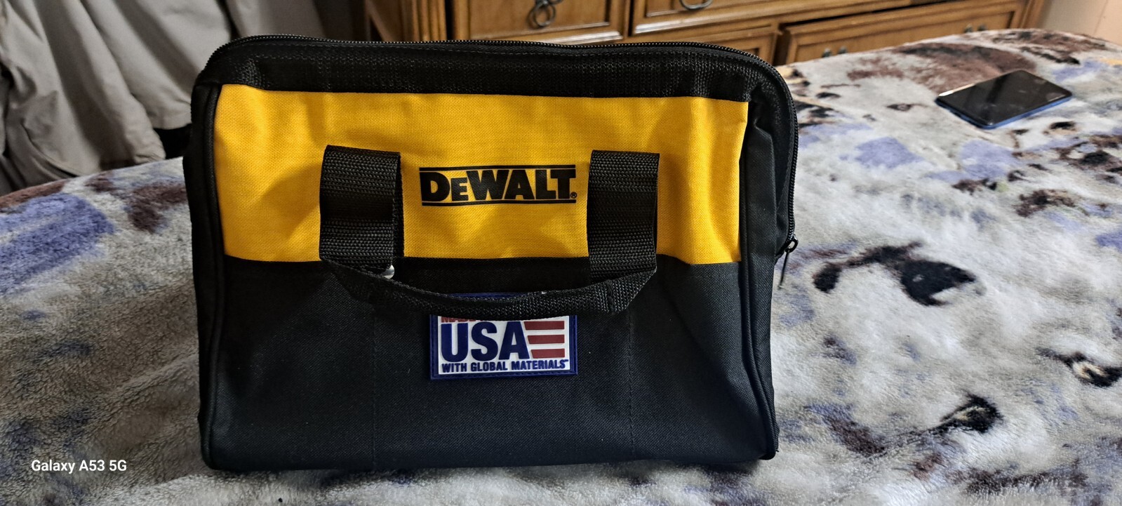 DEWALT N037466 13 inch Ballistic Contractor Tool Bag with Runners
