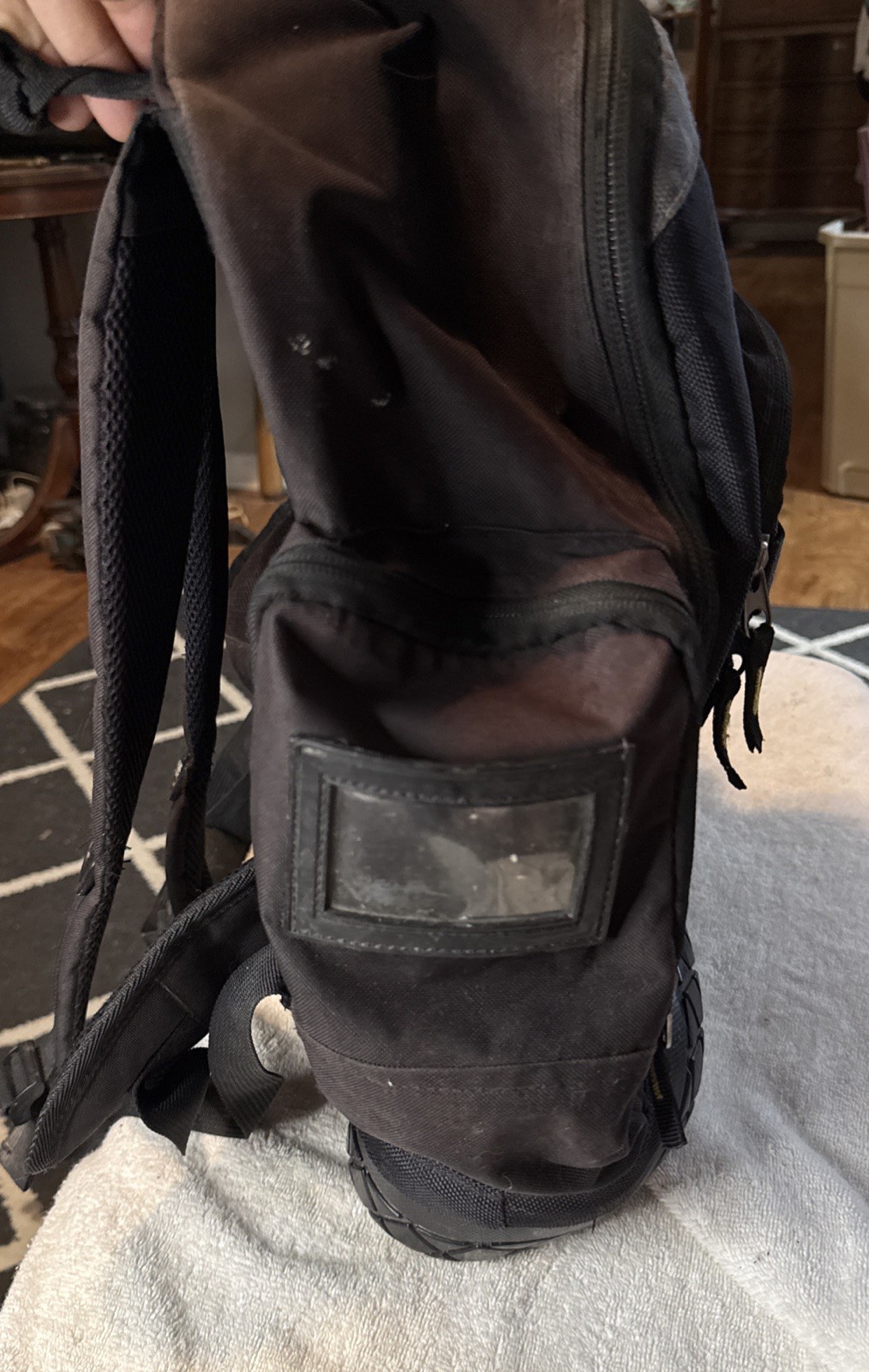 AWP-HP Black Extreme Tool Backpack w/Treaded Rubber Bottom, 1 ZIPPER STUCK