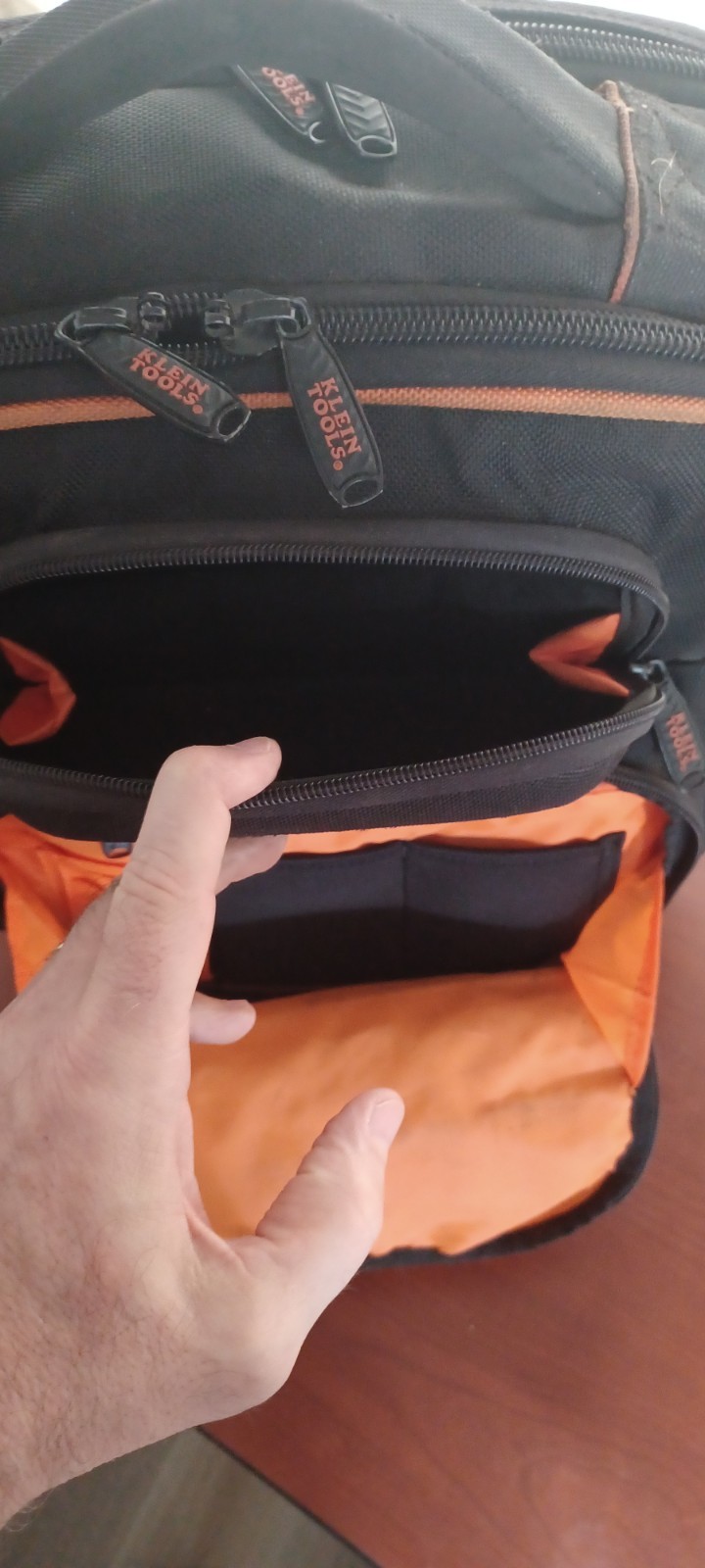 KLEIN 55647 TRADESMAN PRO TABLET BACKPACK used