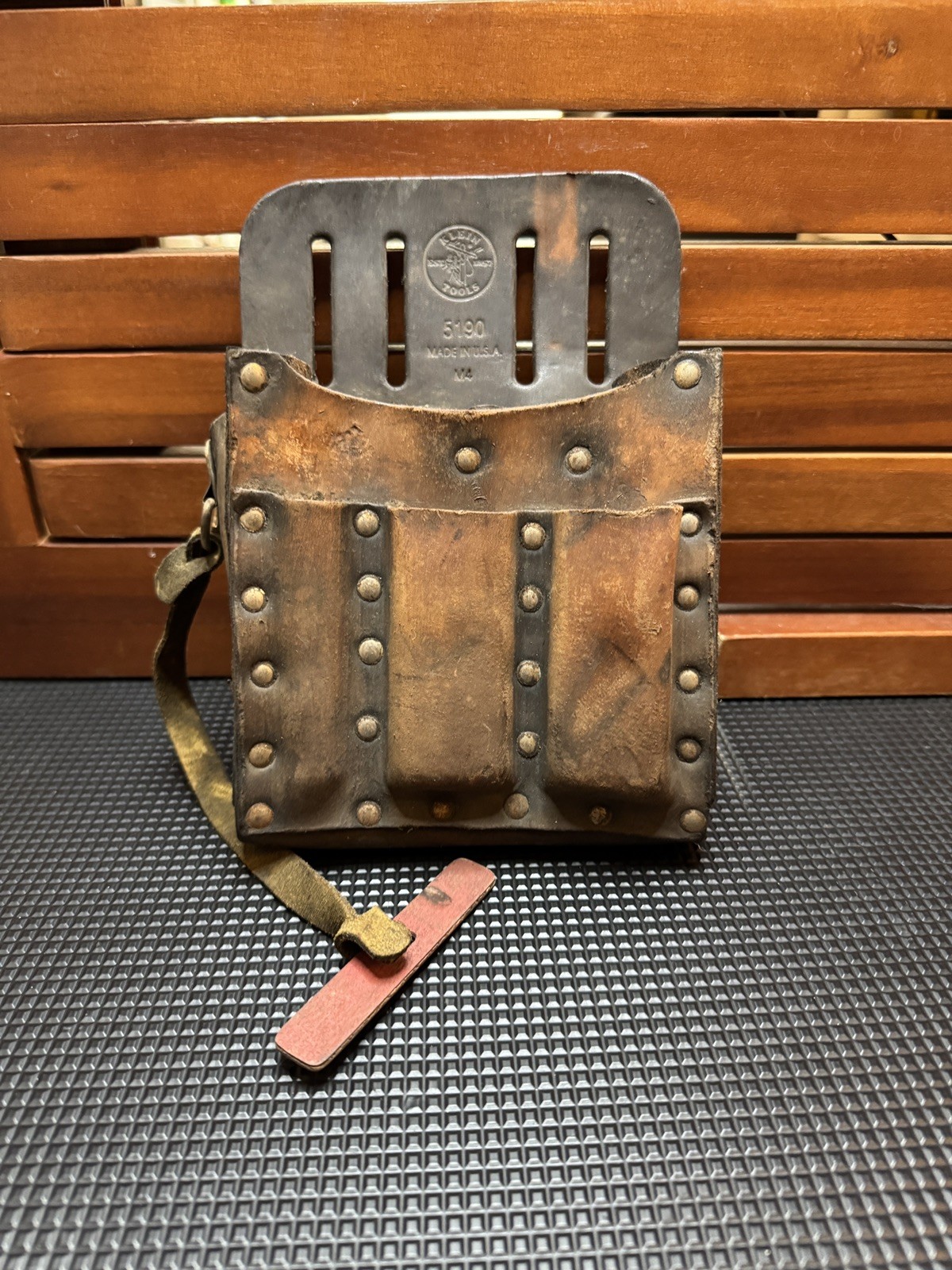 VINTAGE Klein Tool Pouch Bag 5190 Construction Woodwork Electrician Leather