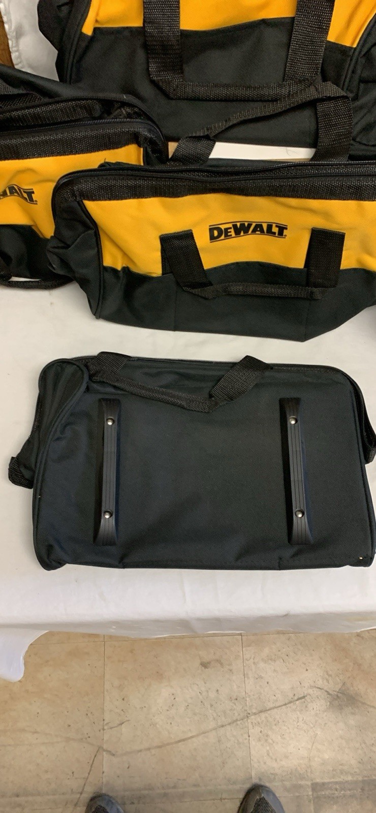 Dewalt 15 inch Nylon Utility bag