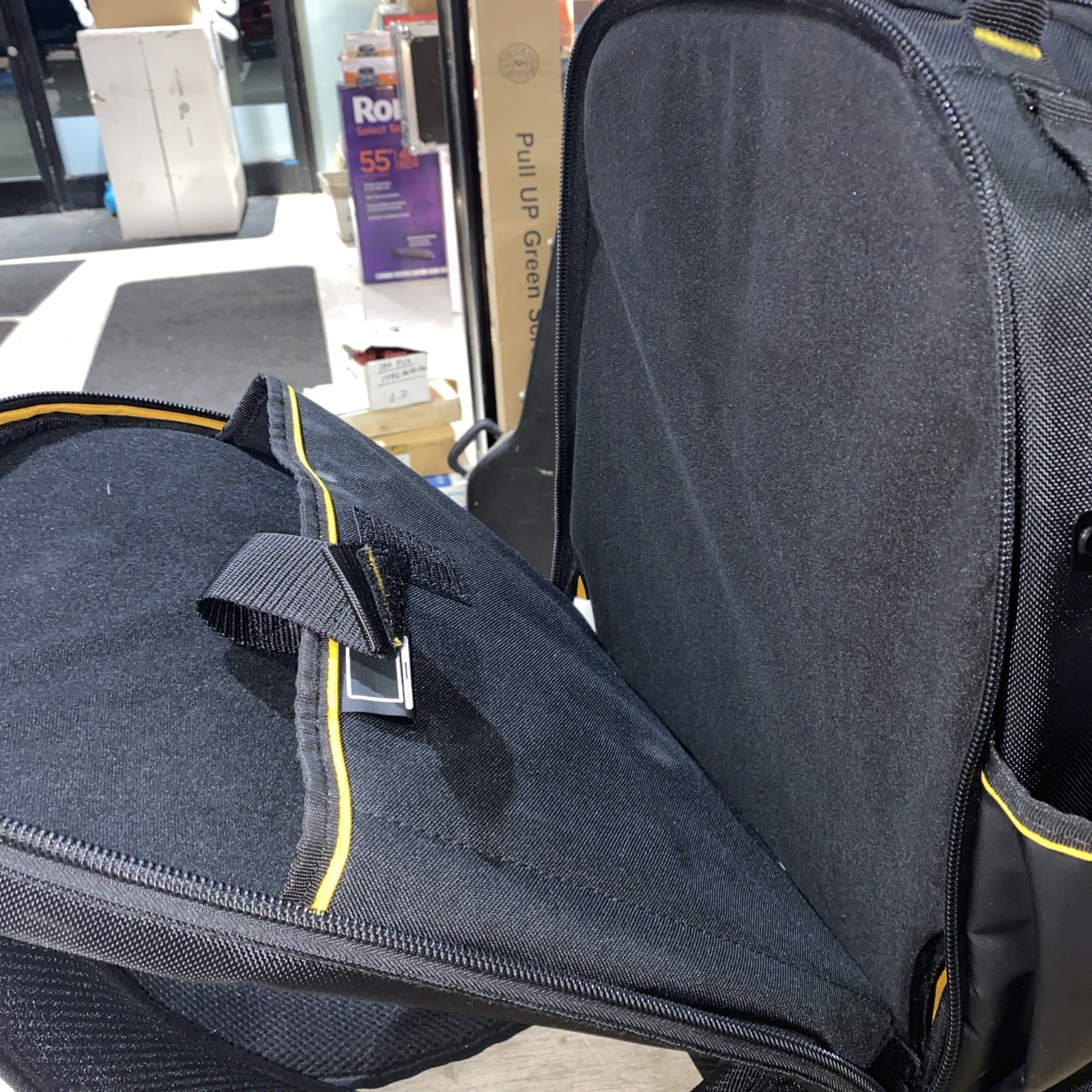 DeWALT PRO Durable Denier Fabric Backpack DWST560102 w/ 43 Pockets, Water Rest