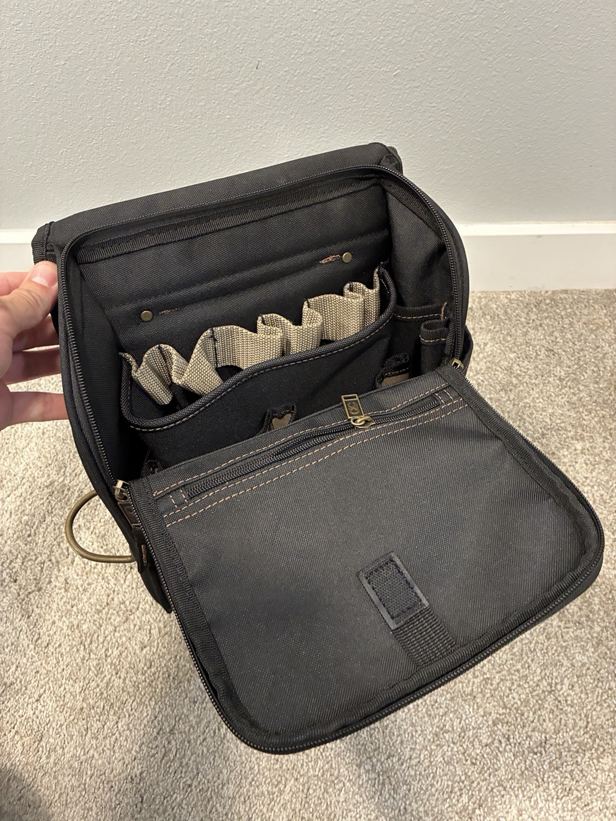 CLC 1509 Zippered Professional Electricians Tool Pouch 21 Pocket 10x14x4 in.