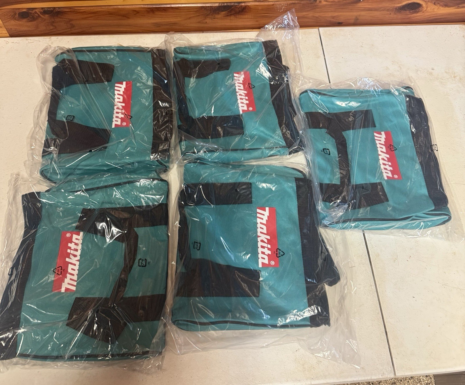 New Lot Of 5 – Makita 11-Inch Contractor Tool bag