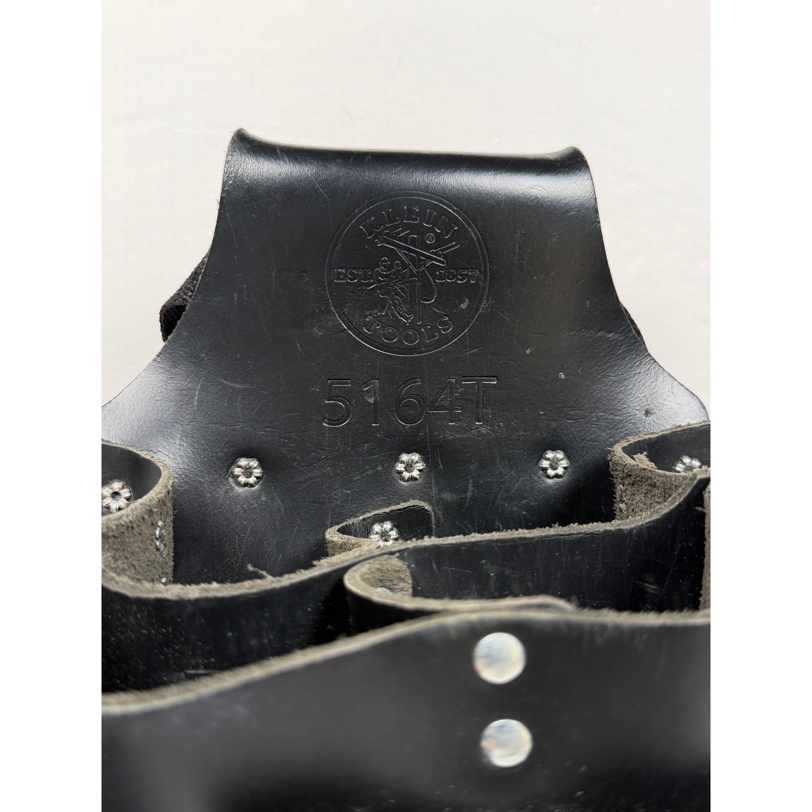 Klein Tools 5164T 8 Pocket Leather Tool Pouch Shoulder Strap Black Electrician