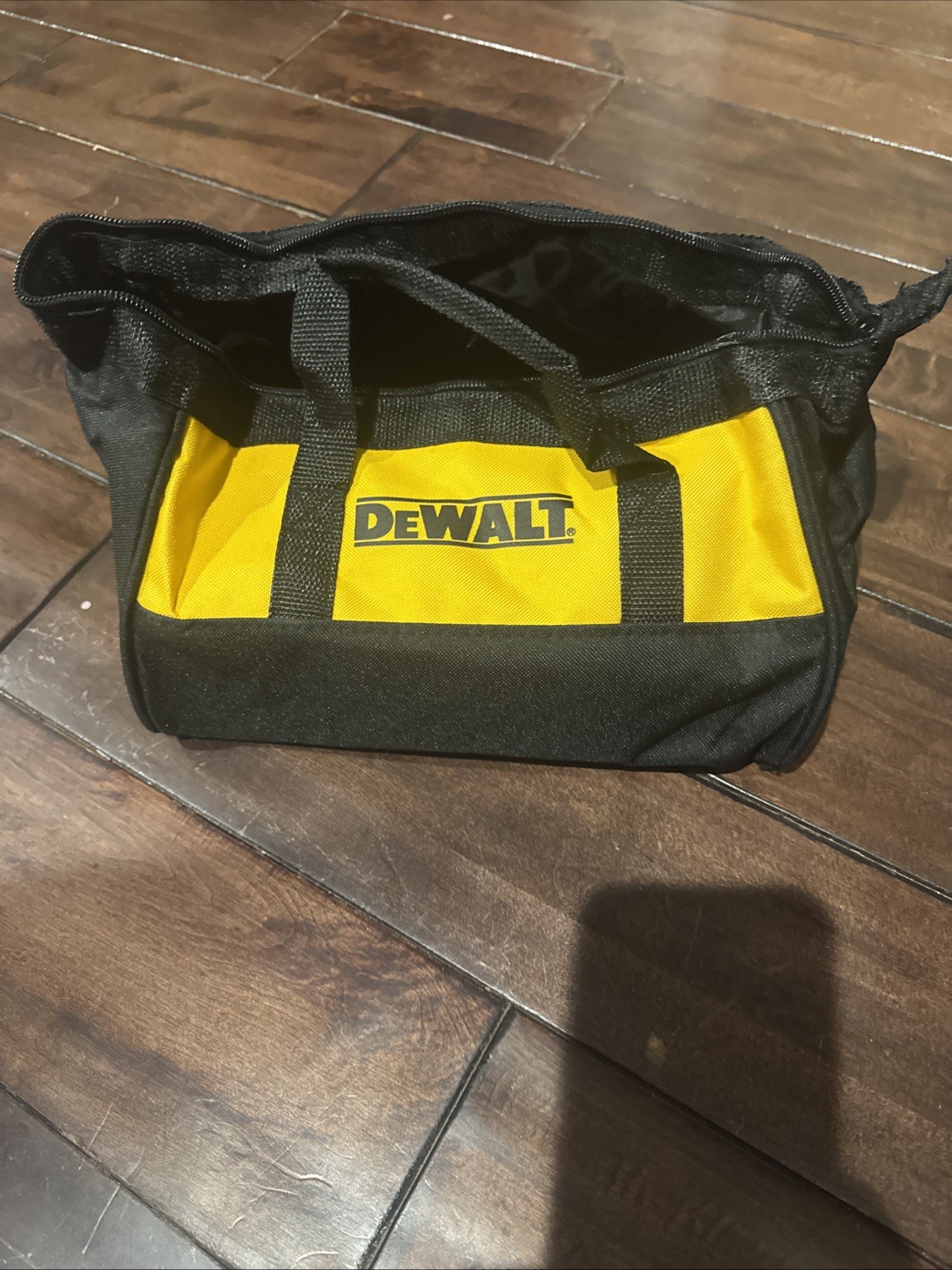 DeWALT N294699 Canvas Tool Bag 11″ x 8″ x 7″ – NEW