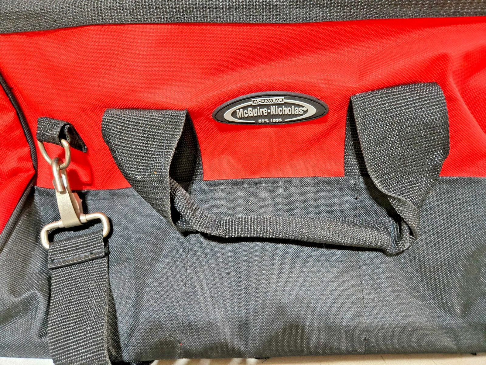 McGuire-Nicholas – Tool Bag #06-024-02-red/black-6-pkts outside+ 6 Pkts inside