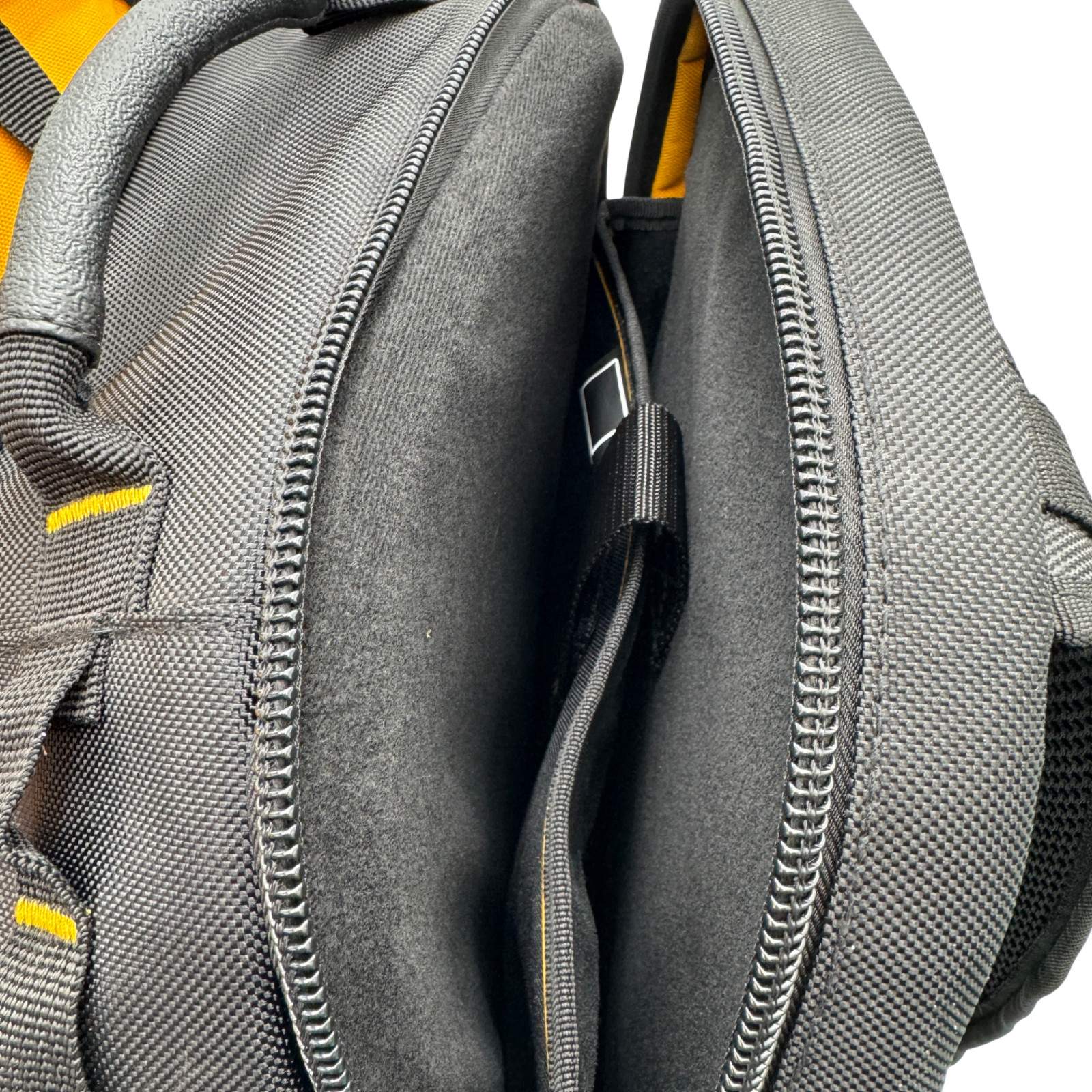 DeWALT PRO Durable Denier Fabric Backpack DWST560102 w/ 43 Pockets NEW Water Res