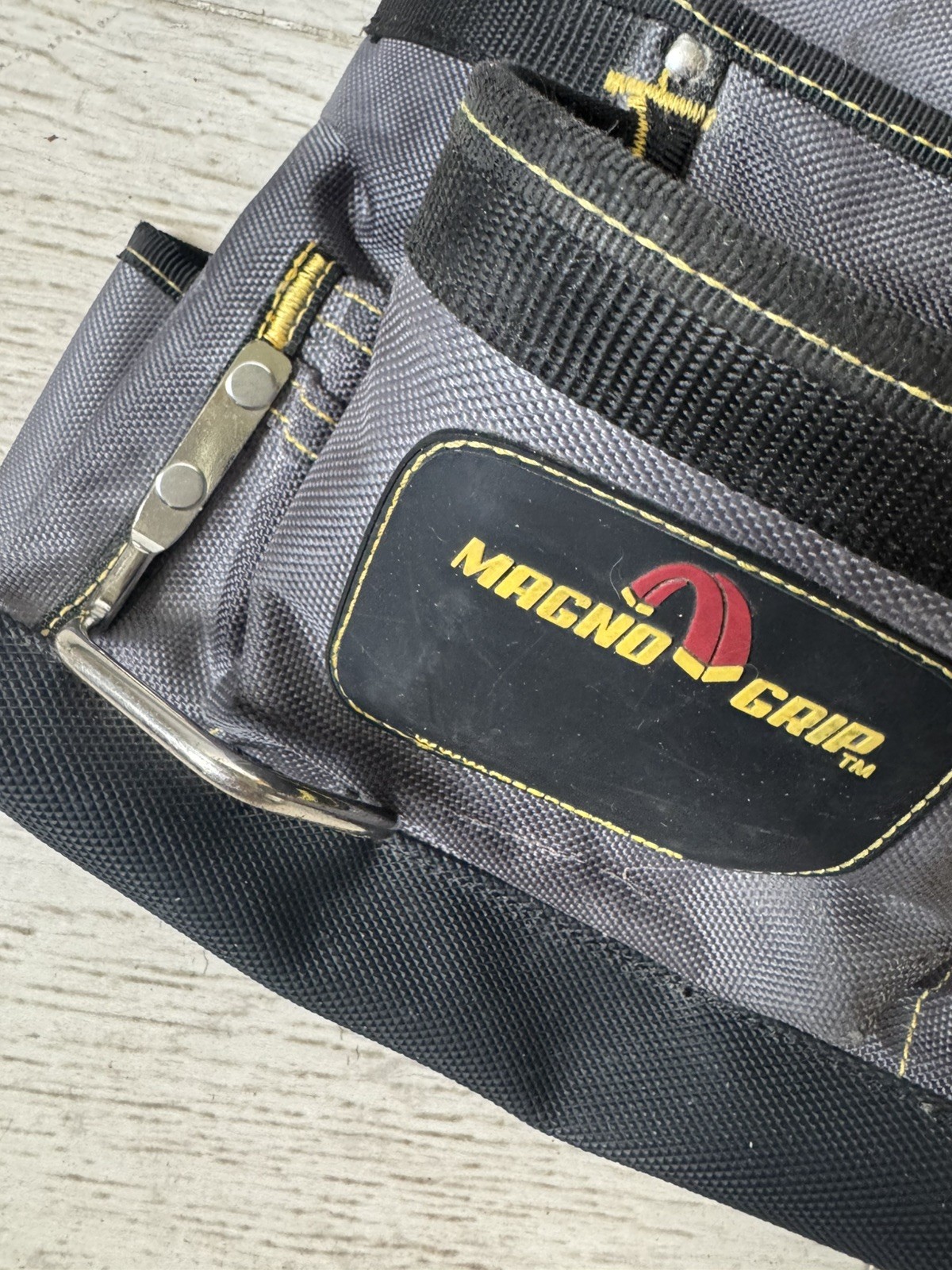 Magnogrip 11 in. 10-Pocket Platinum Magnetic Tool Pouch with Belt