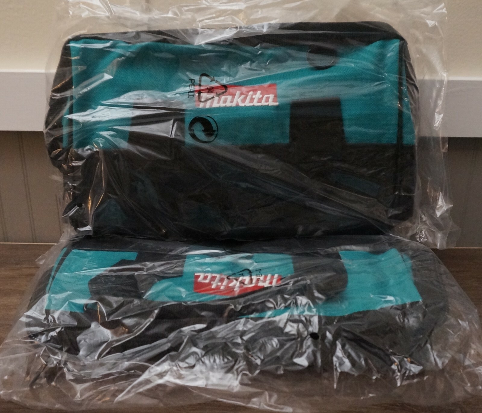 New! [Set of 2] Makita 14″ Premium Heavy Duty Medium-Sized Contractor Tool Bags
