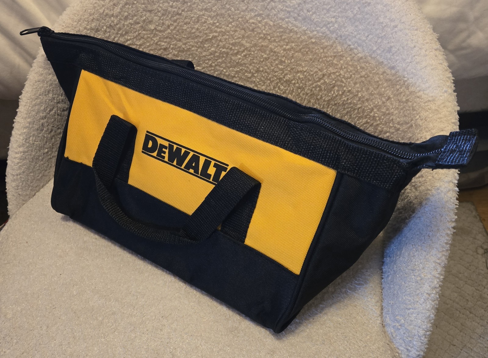 Dewalt 12″ X 8″ Heavy Duty Nylon Small Tool Bag Tote Carrying Case