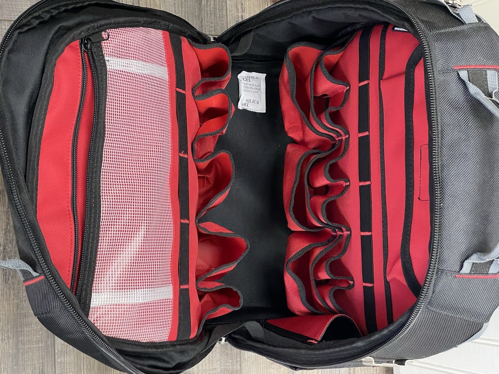 NEW MILWAUKEE TOOL 48-22-8201 ULTIMATE JOB SITE BACKPACK !!