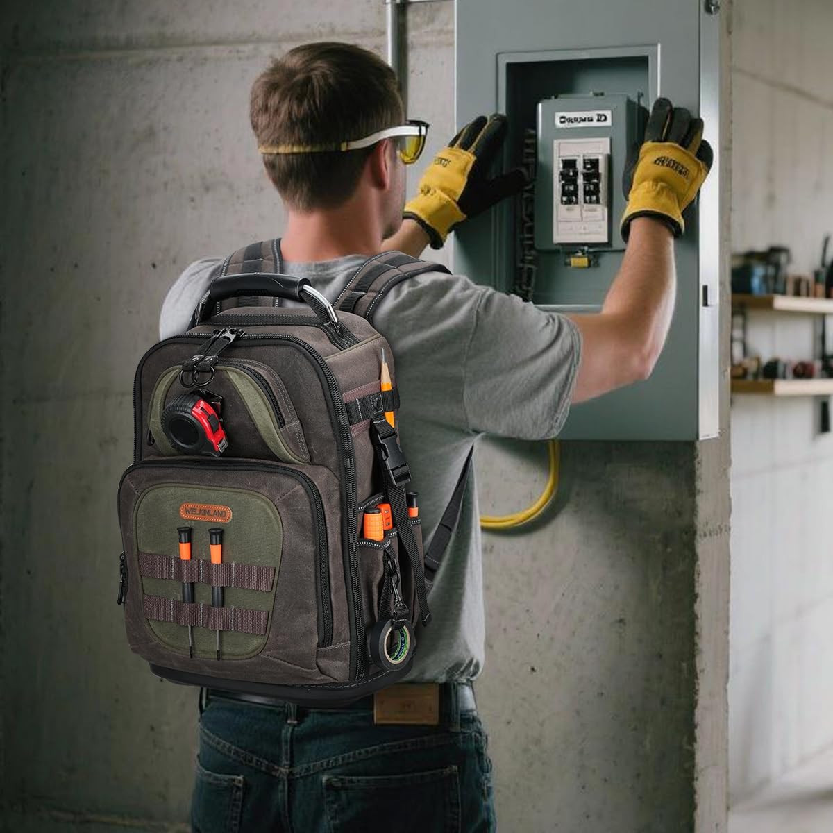 Heavy-Duty 36-Pocket Electrician Backpack – Durable Waxed-Canvas Tool Carrier