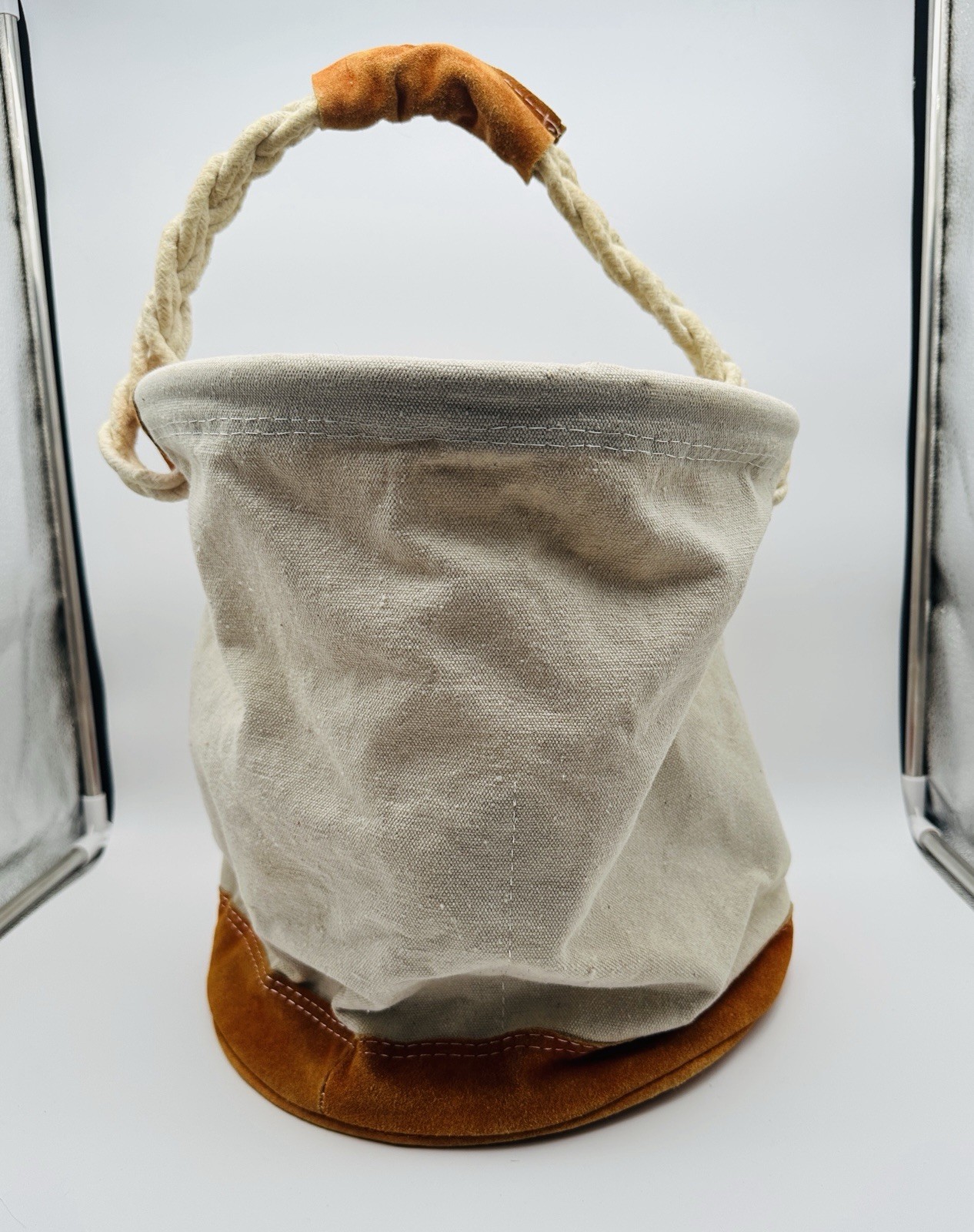 Voyager Round Heavy Canvas Bag Tool Bag Leather Bottom 33 lb Capacity 94320