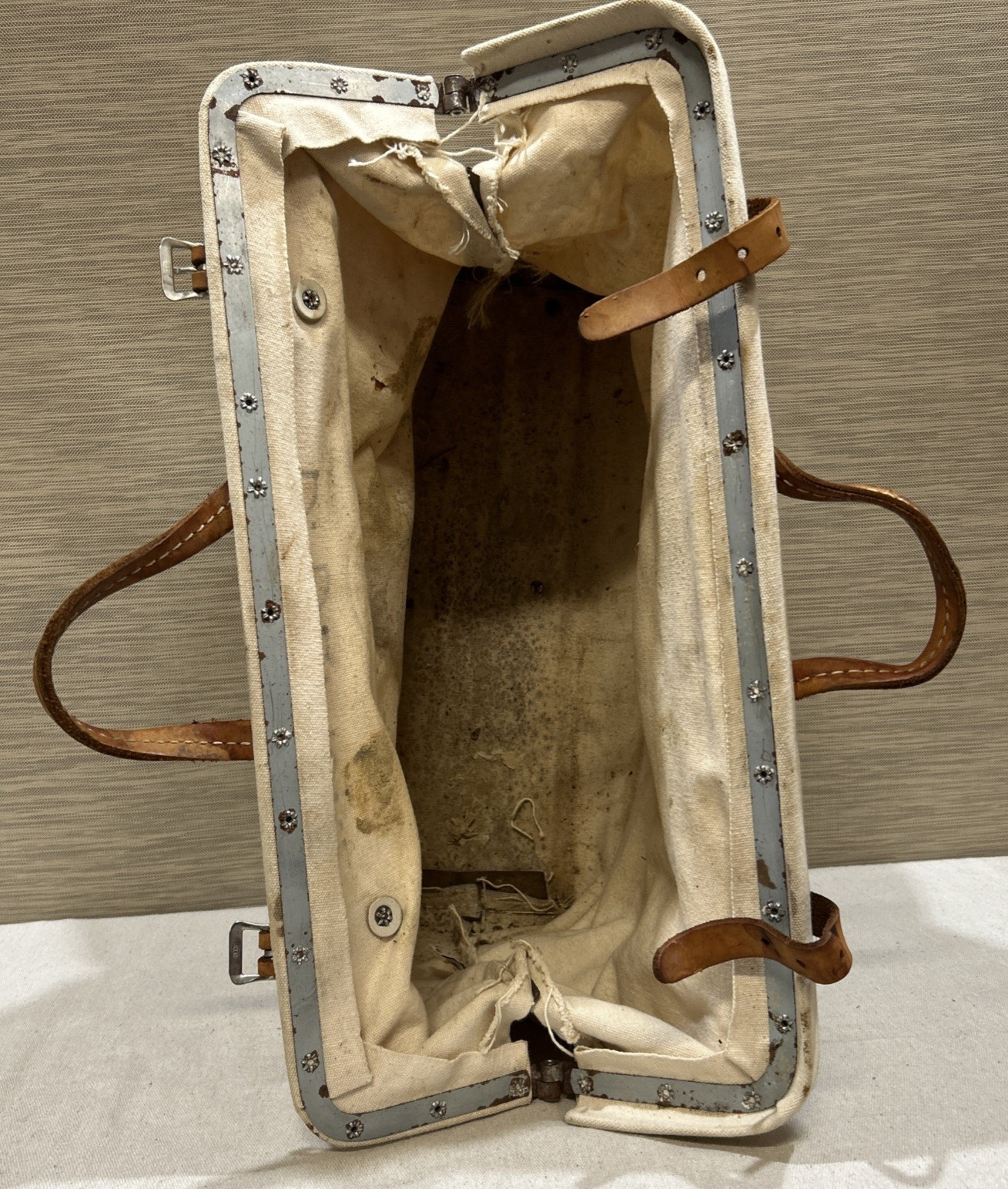 Klein Tools #5120-20 Canvas And Leather Tool Bag