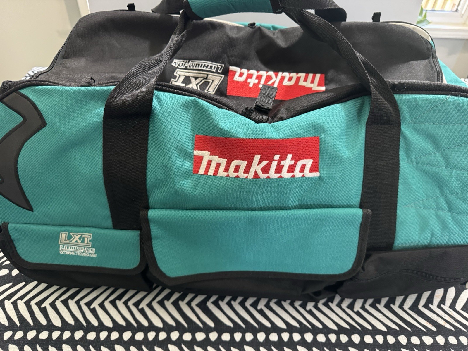 Makita Heavy Duty Tool Bag with Wheels 831269-3 black Teal Spellout
