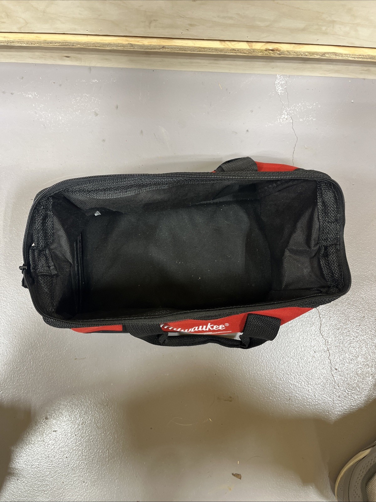 Milwaukee 13″ x 7″ x 5″ Contractor Subcompact Tool Bag Canvas Case