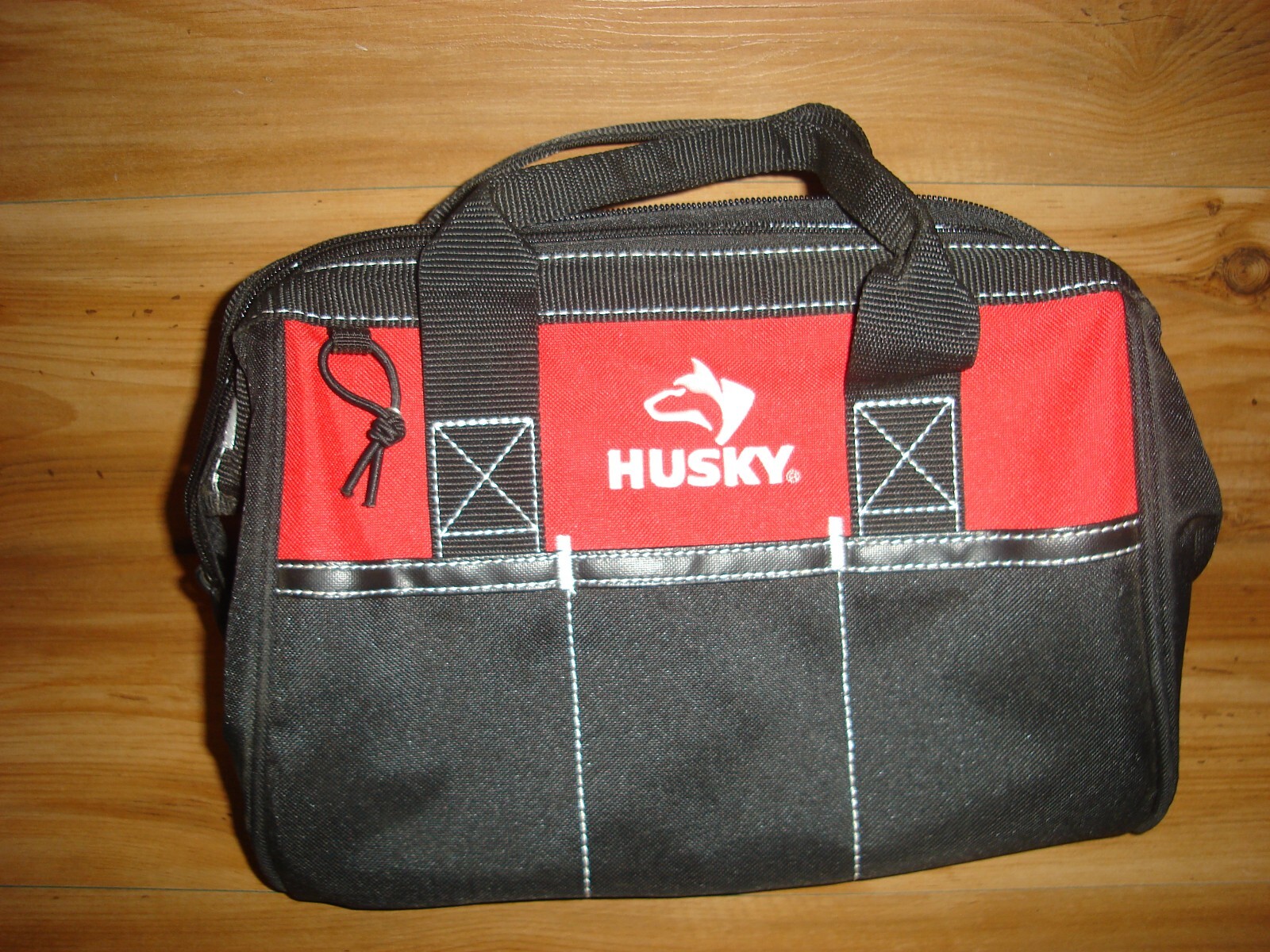 Husky 12″ in Tool Bag Zippered Top 3 Pockets