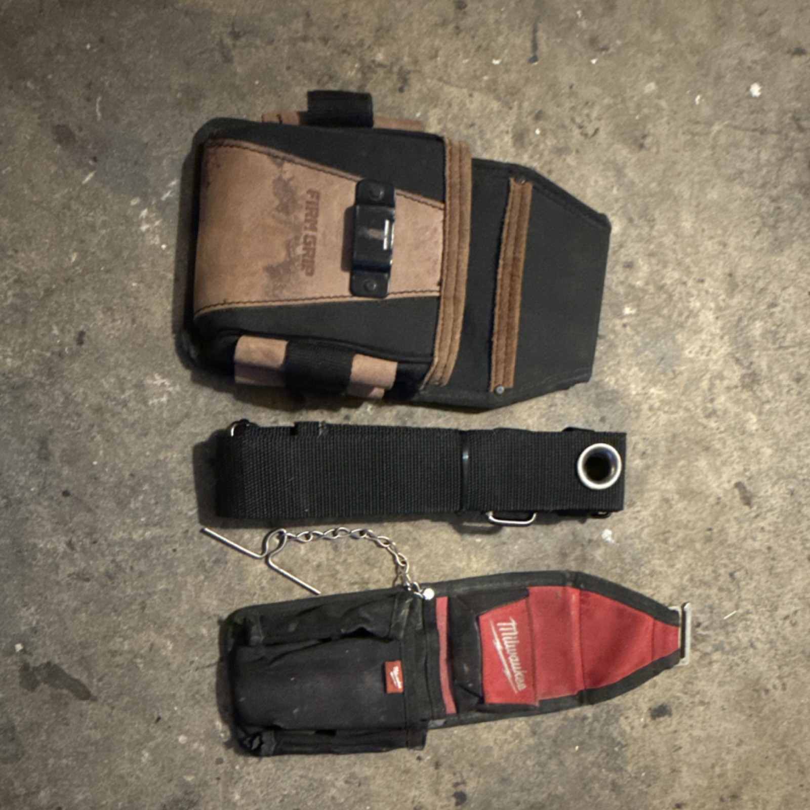 Milwaukee Tool Belt Pouch, Black & Red Tool Pouch for Belt