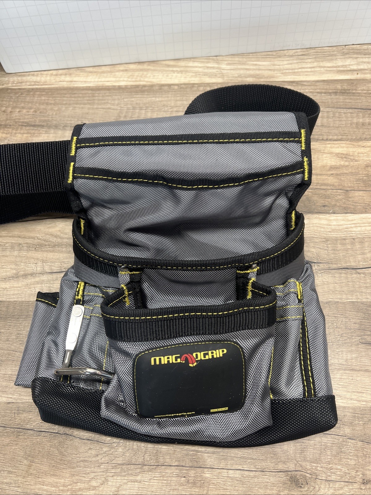 Magno-grip Pro polyester 10-pocket tool belt, excellent condition
