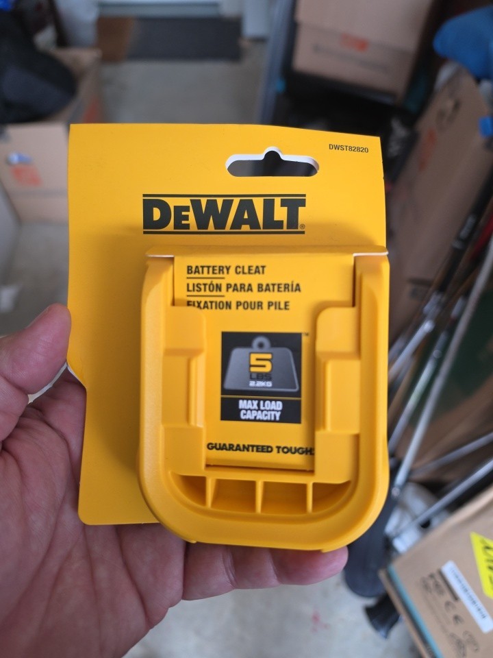 Battery Cleat, Single